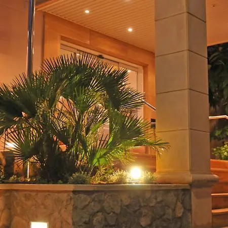 Bella Mar Hotel
